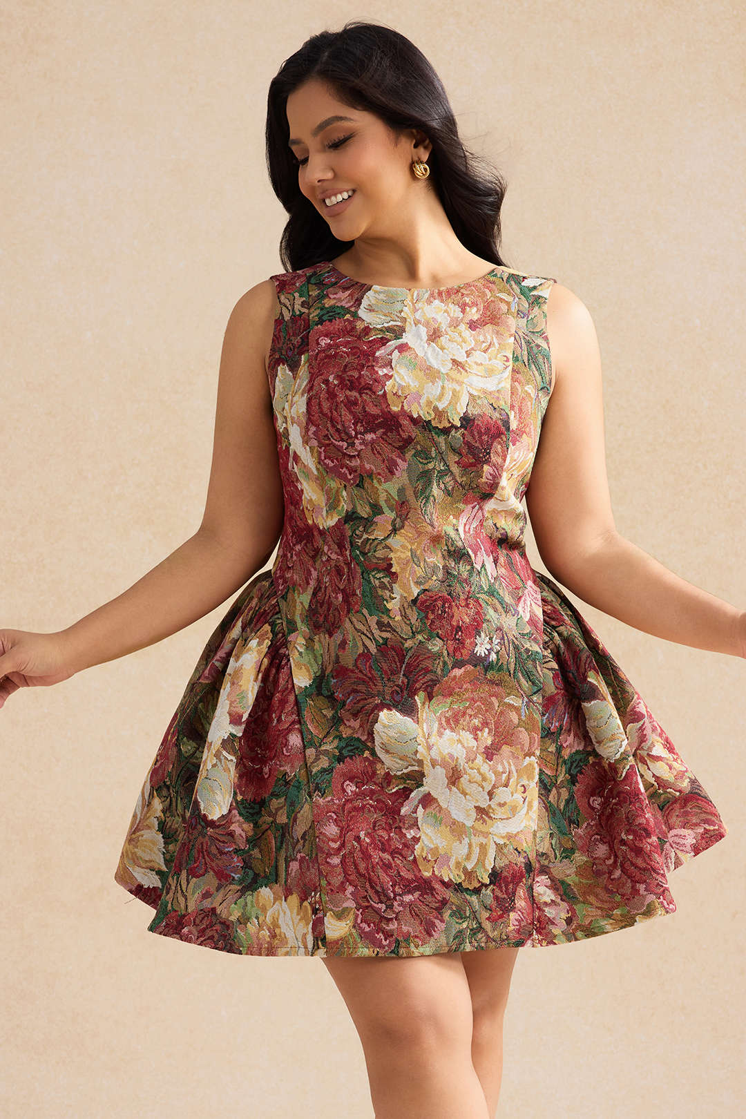 Plus Size Jacquard Backless Sleeveless Mini Dress