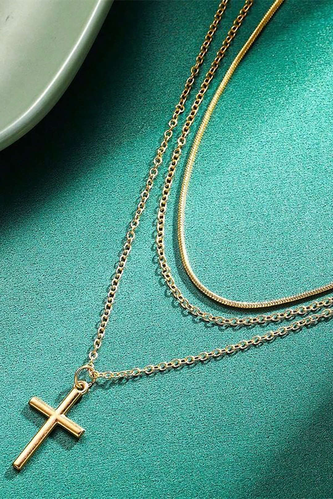 Layered Pendant Lock Chain Necklace