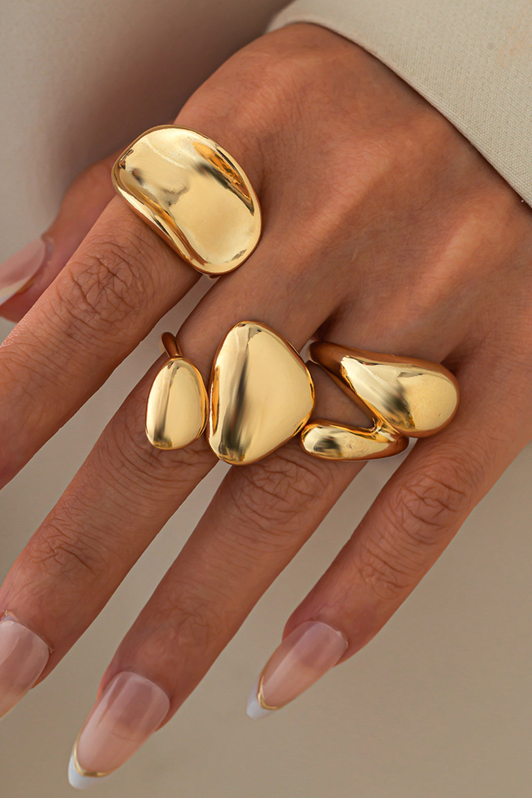 Metal Irregular Rings