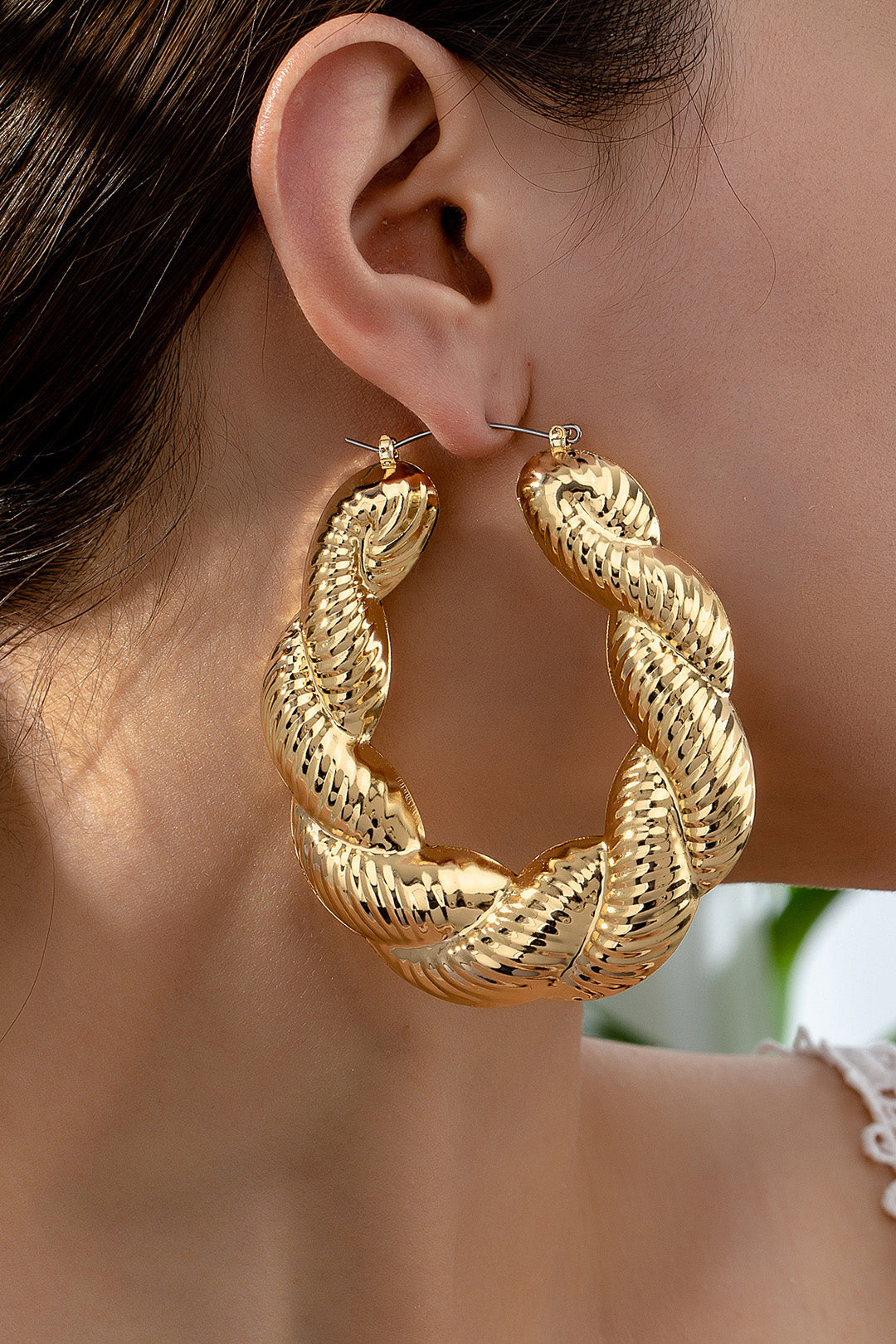 Alloy Twist Retro Earrings