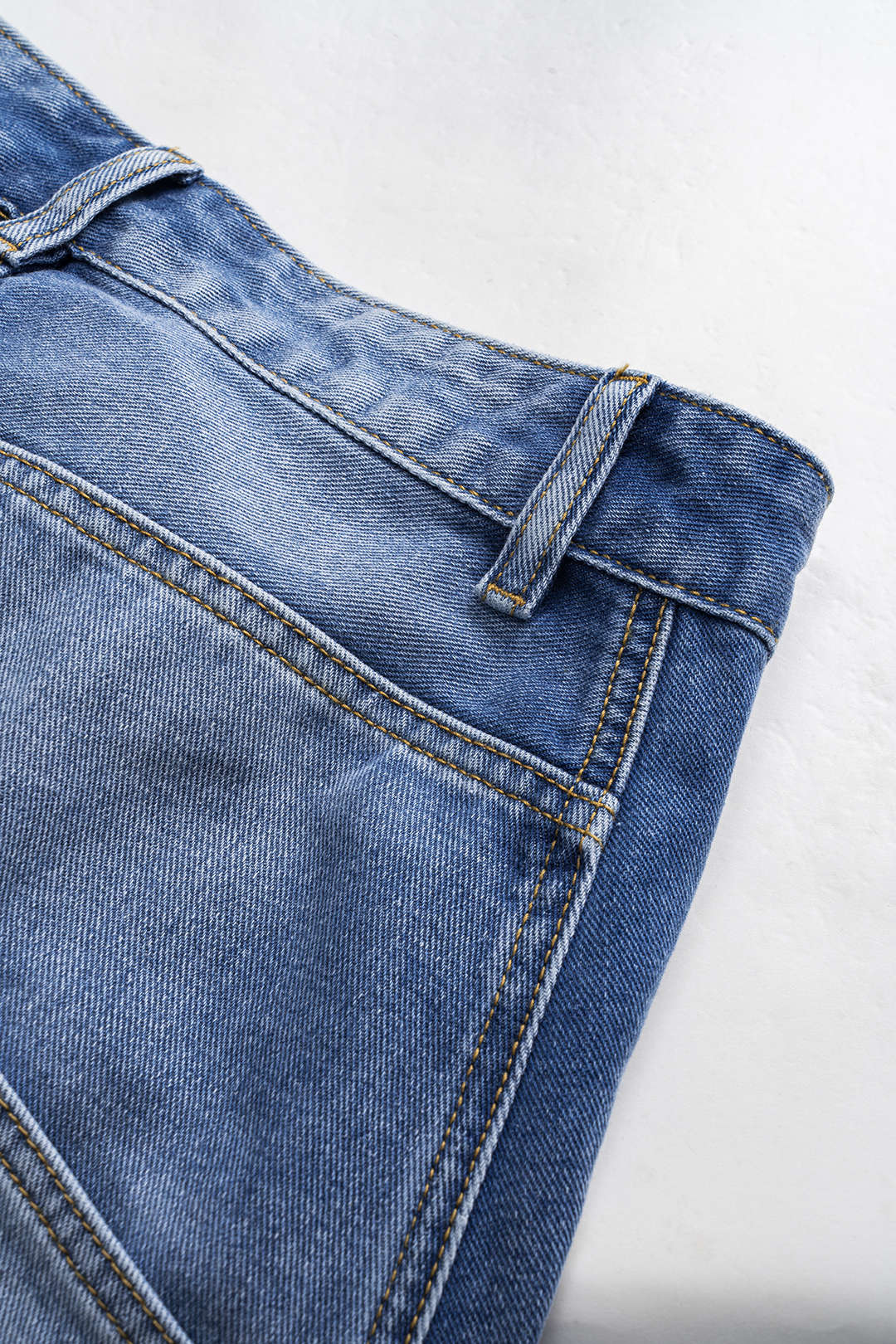 Washed Wide Leg Barrel Jeans