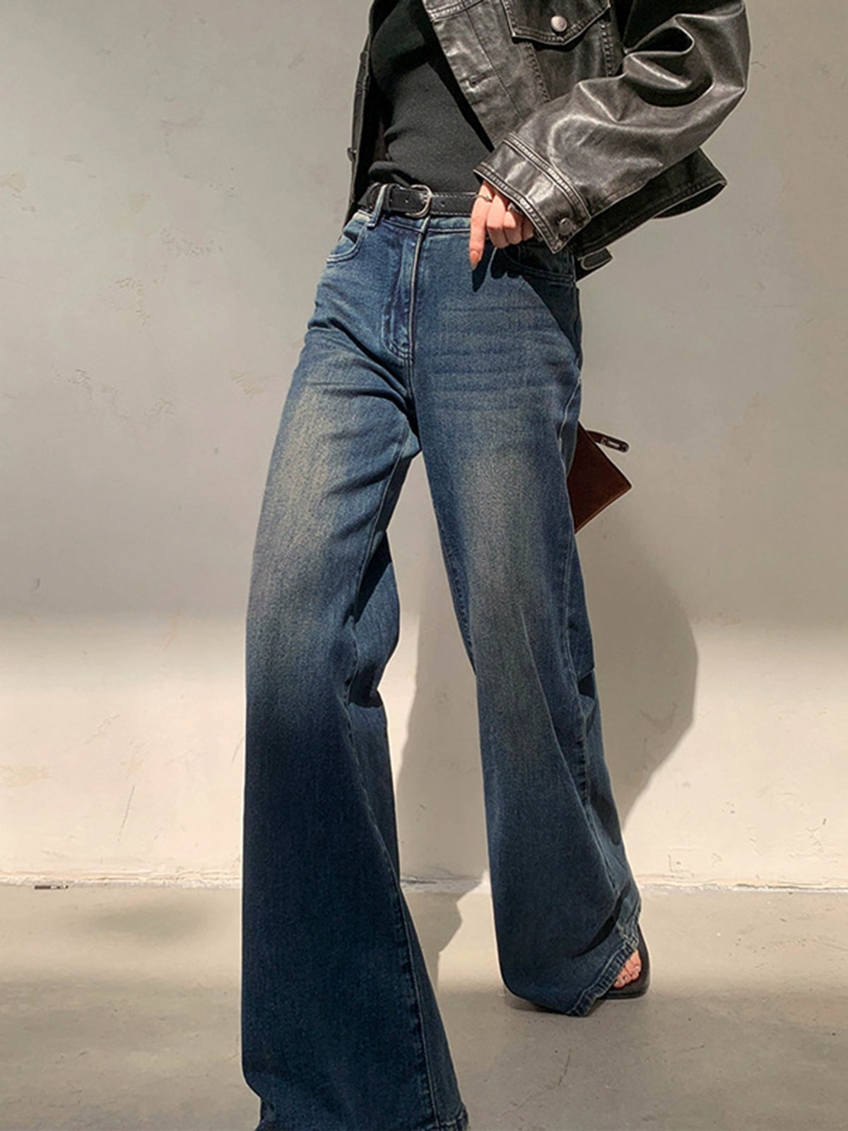 Vintage Low Rise Washed Wide Leg Jeans