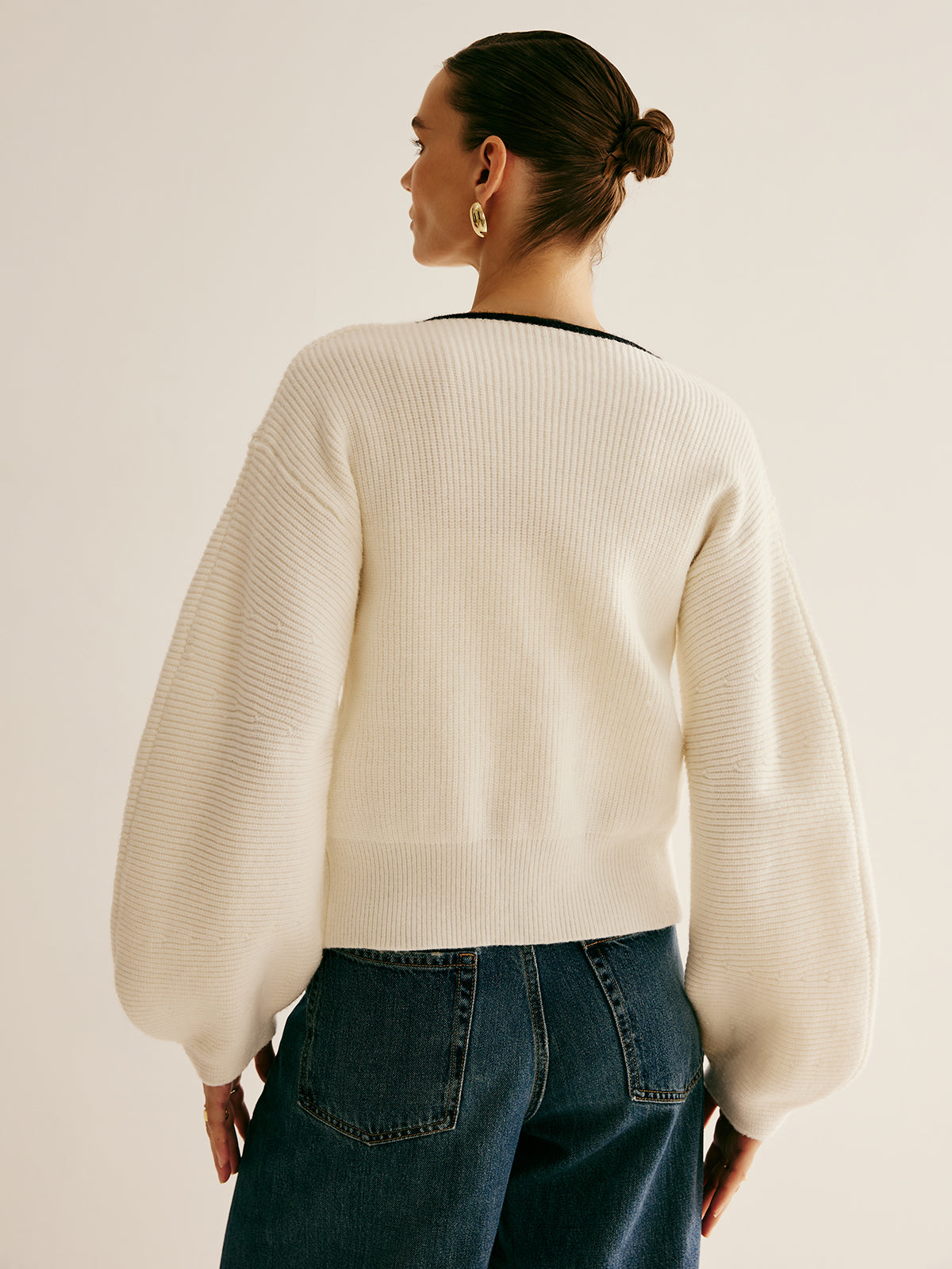 Oversized Contrast Trim Clasp Knit Outwear