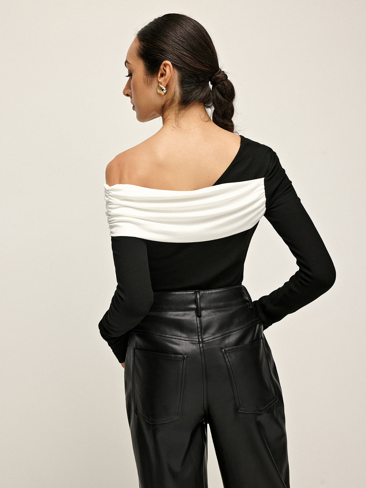 Cold Shoulder Patchwork Pleated T-Shirt