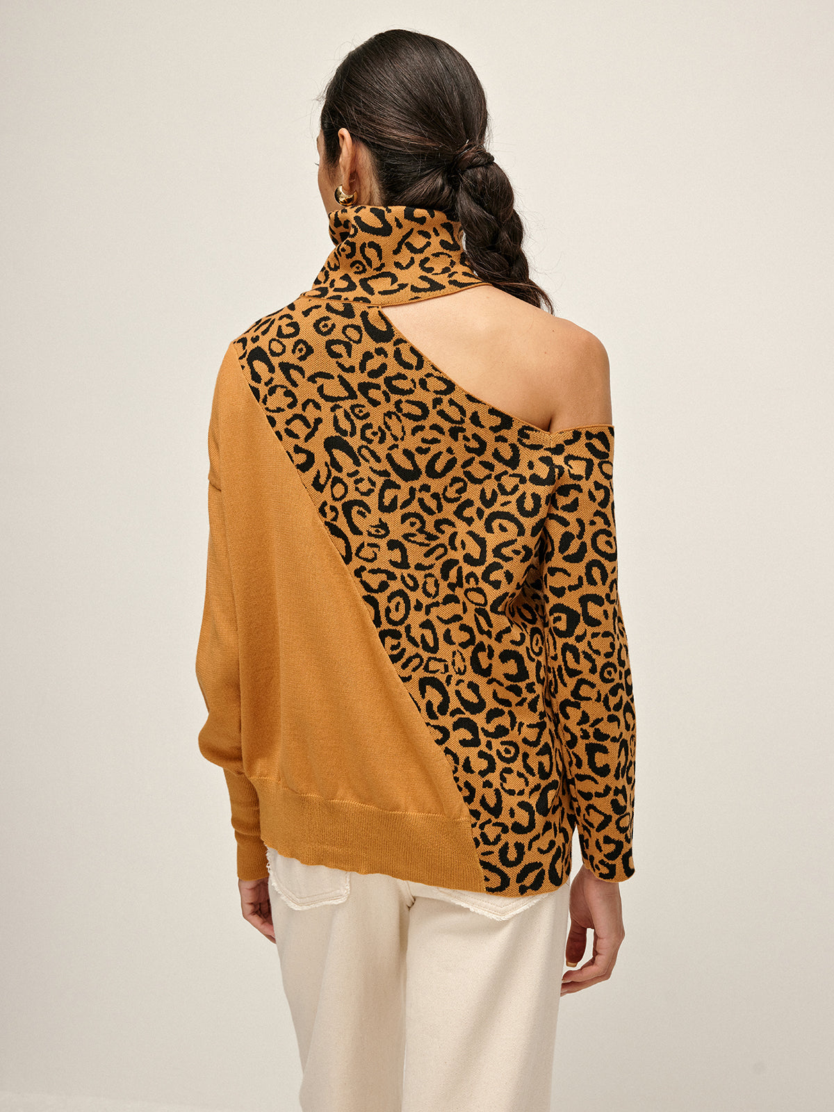 Turtleneck Cutout Leopard Patchwork Knit Top