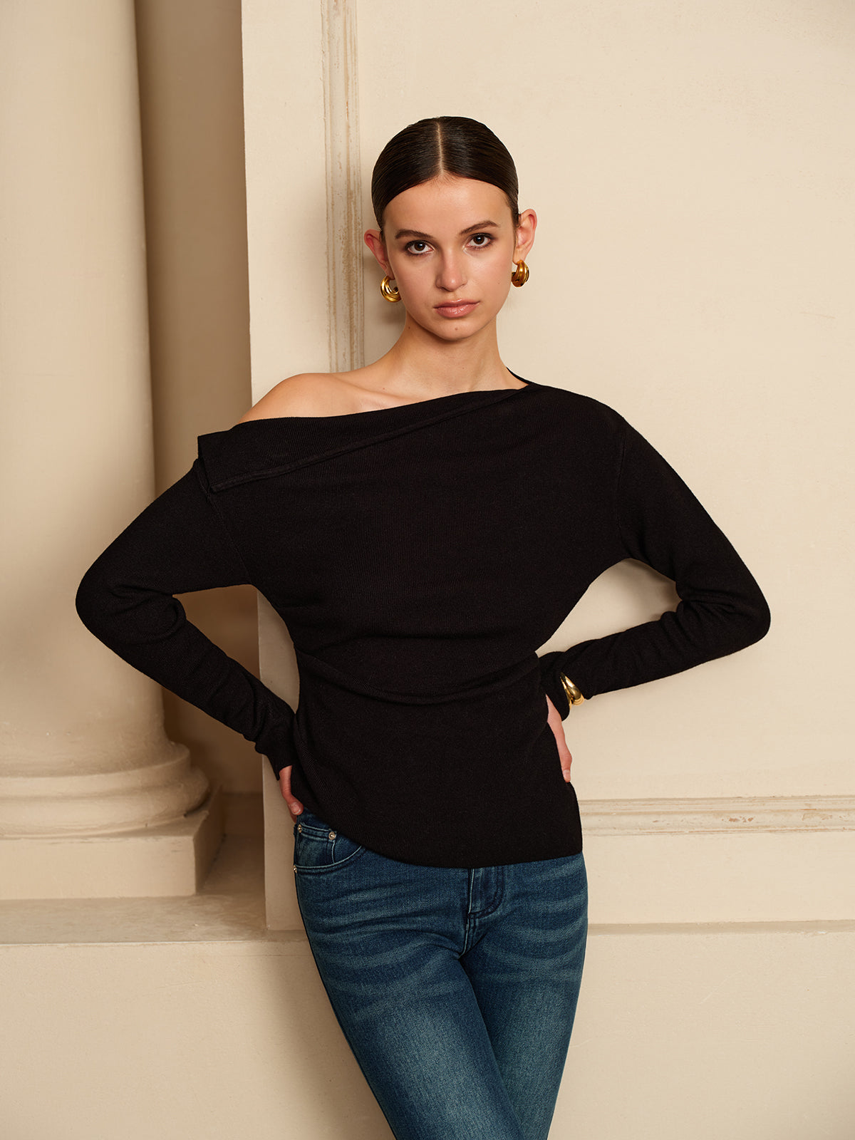 Asymmetrical Pleated Stretch T-Shirt