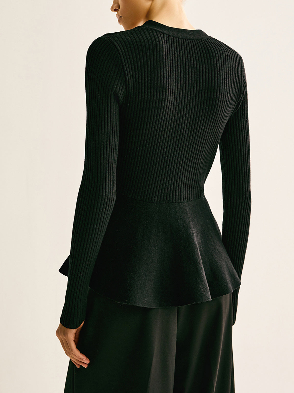 Oversized Ribbed Panel Bud Waist Button Knit Top