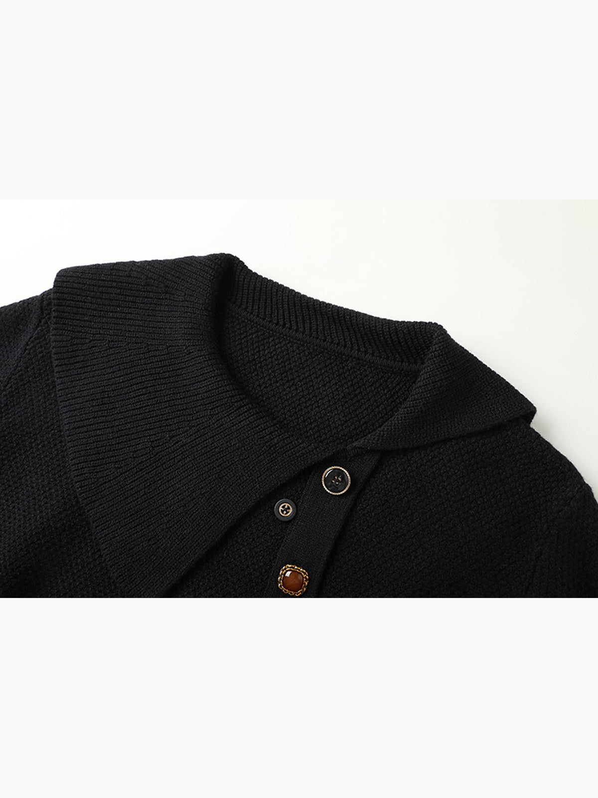 Asymmetrical Sailor-Collar Sweater With Random Button