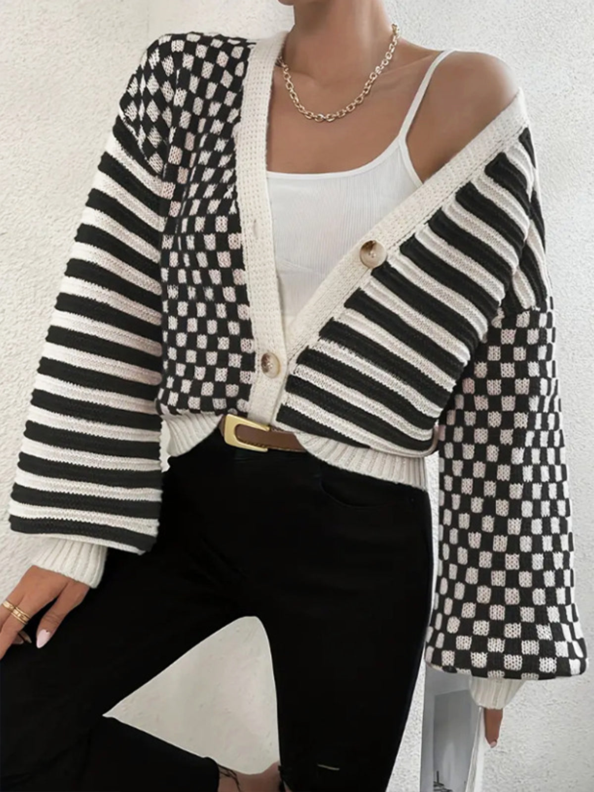 Oversized Geometric-Pattern Crop Knit Outerwear