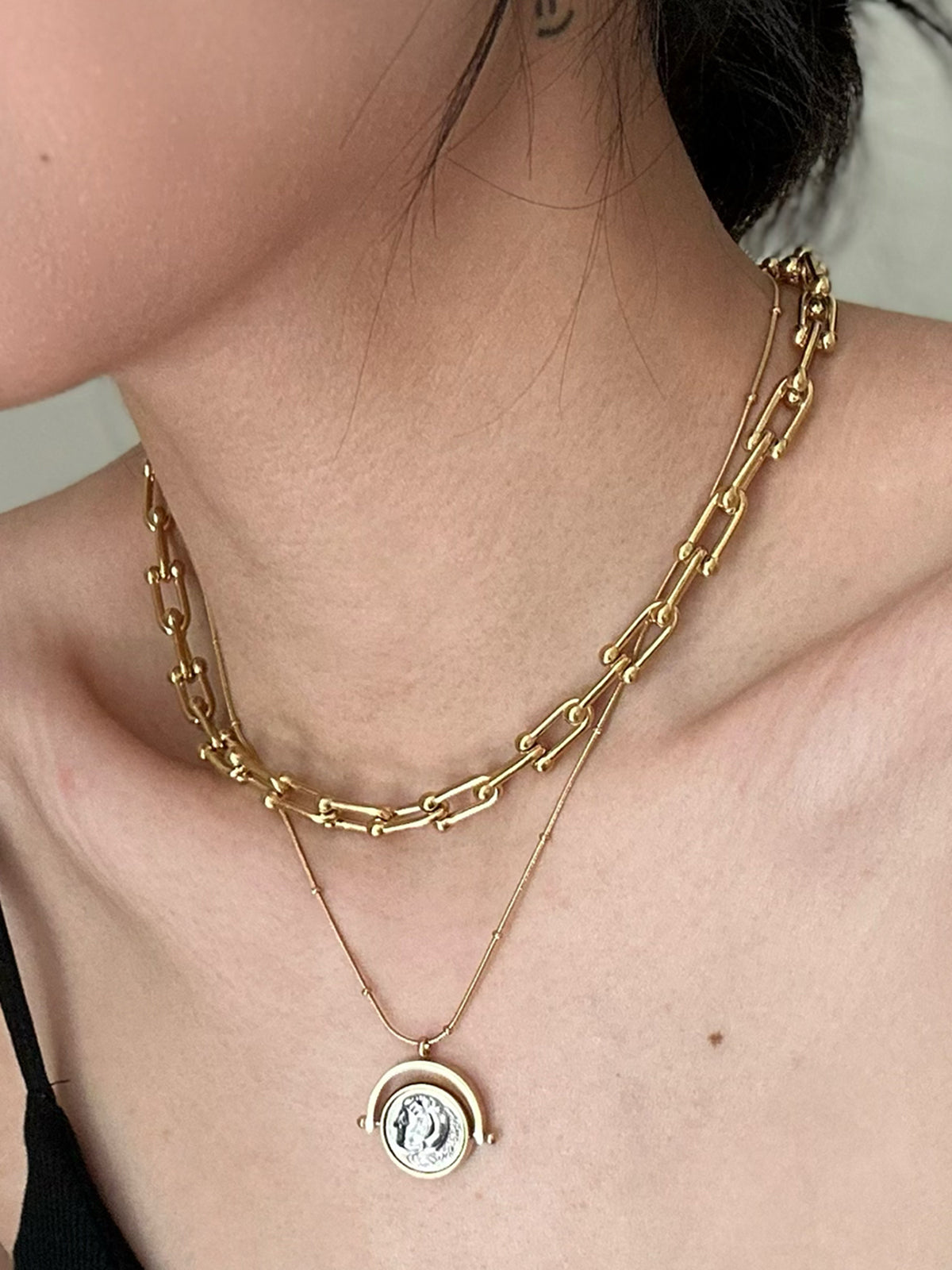 Horseshoe Buckle Bamboo Clavicle Choker