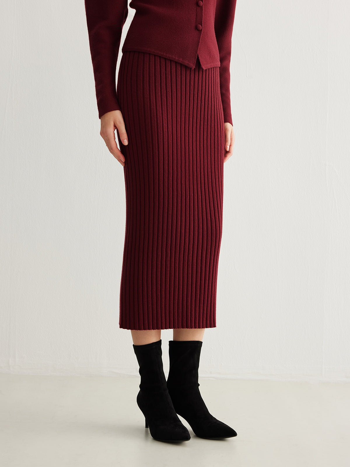 Minimalist Ribbed Sweater Skirt