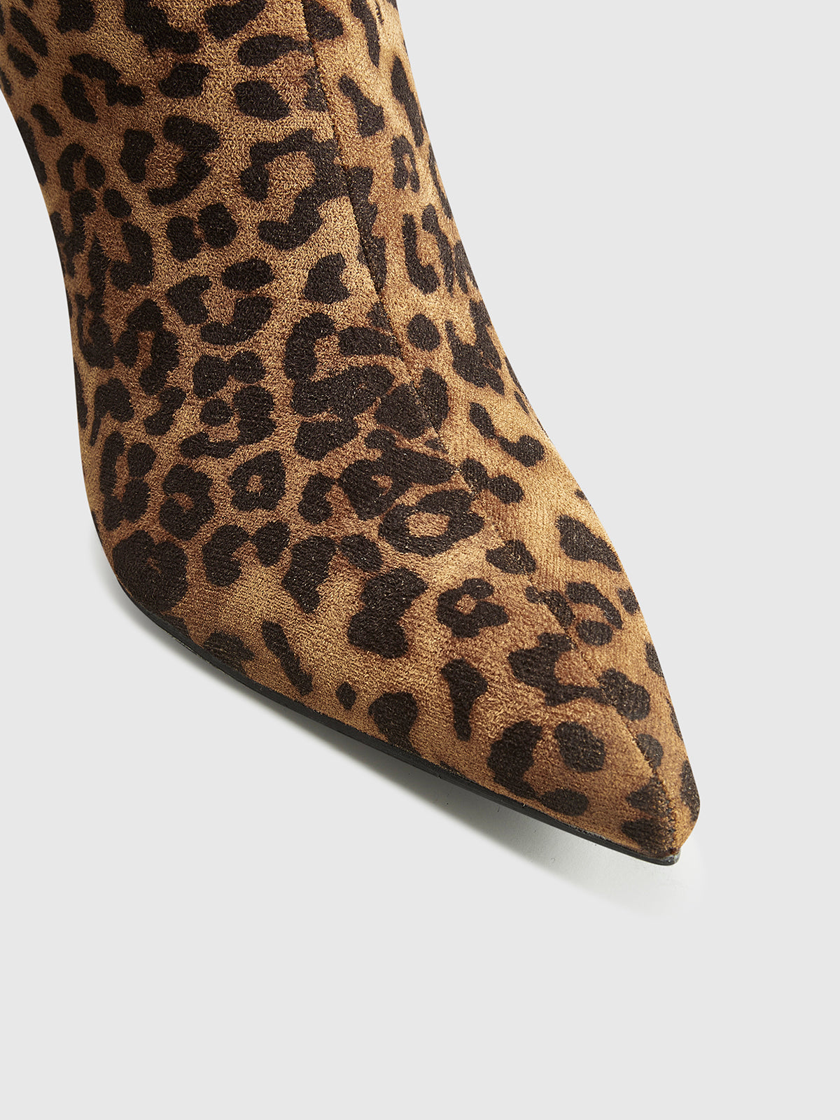 Leopard Printed Knee-High Zipper Boots