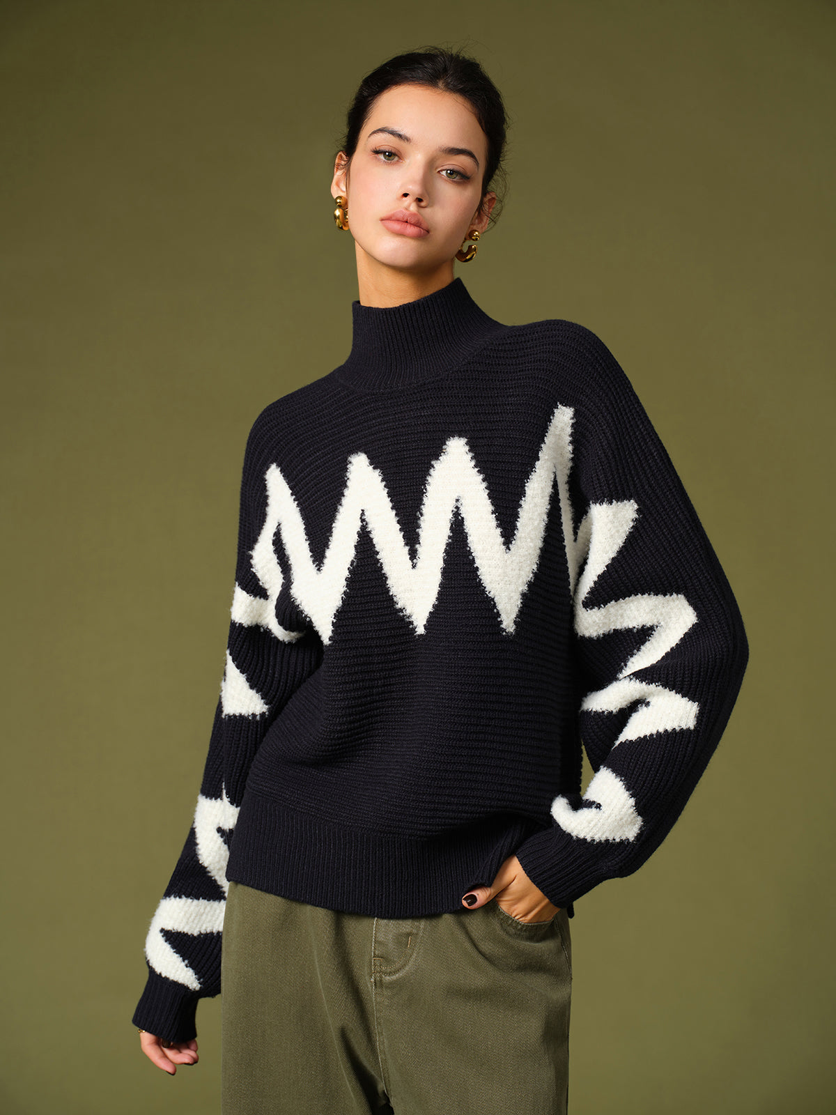 Mock Neck Contrast Binding Sweater