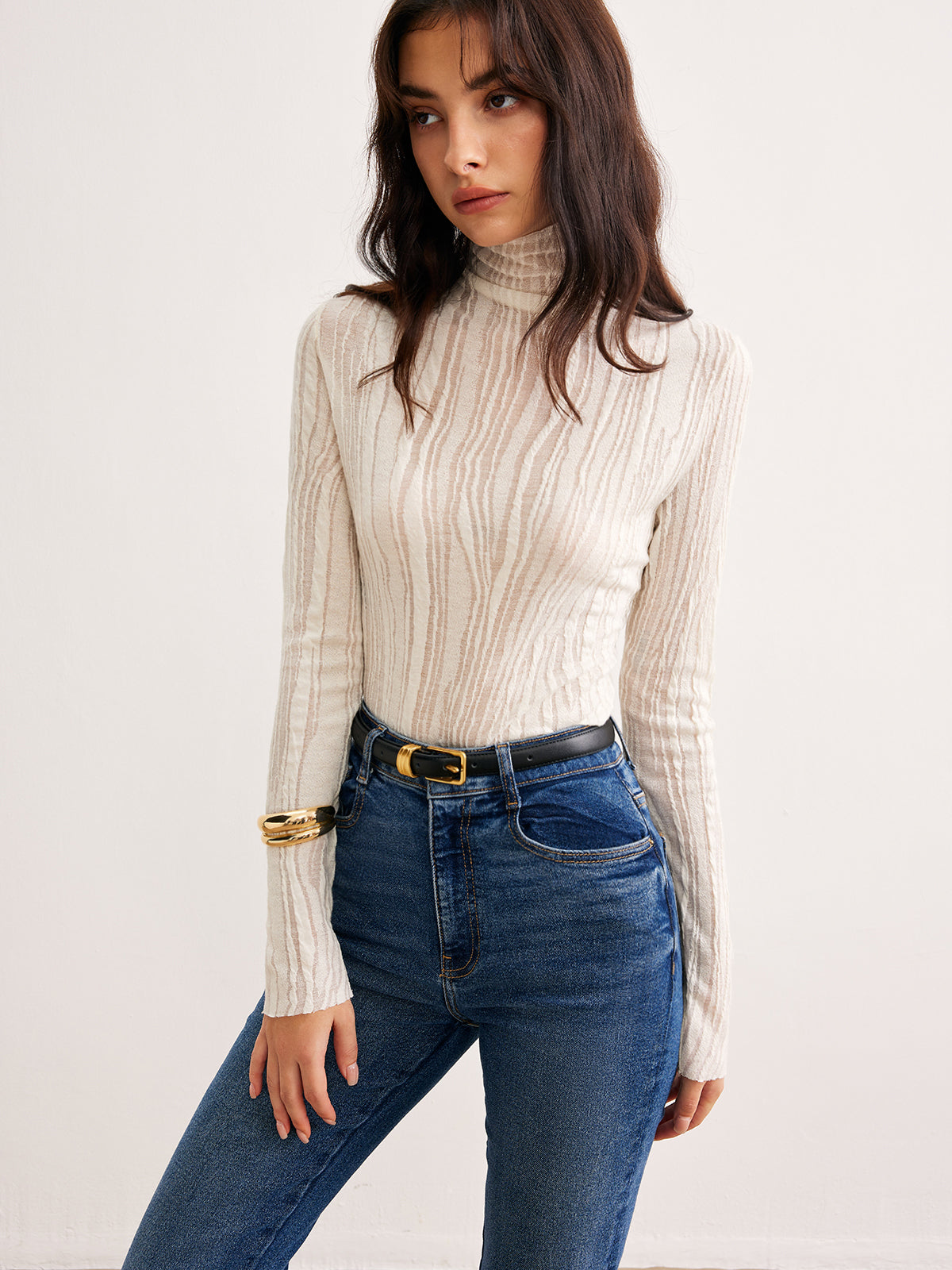 Romance Turtleneck Slim T-Shirt