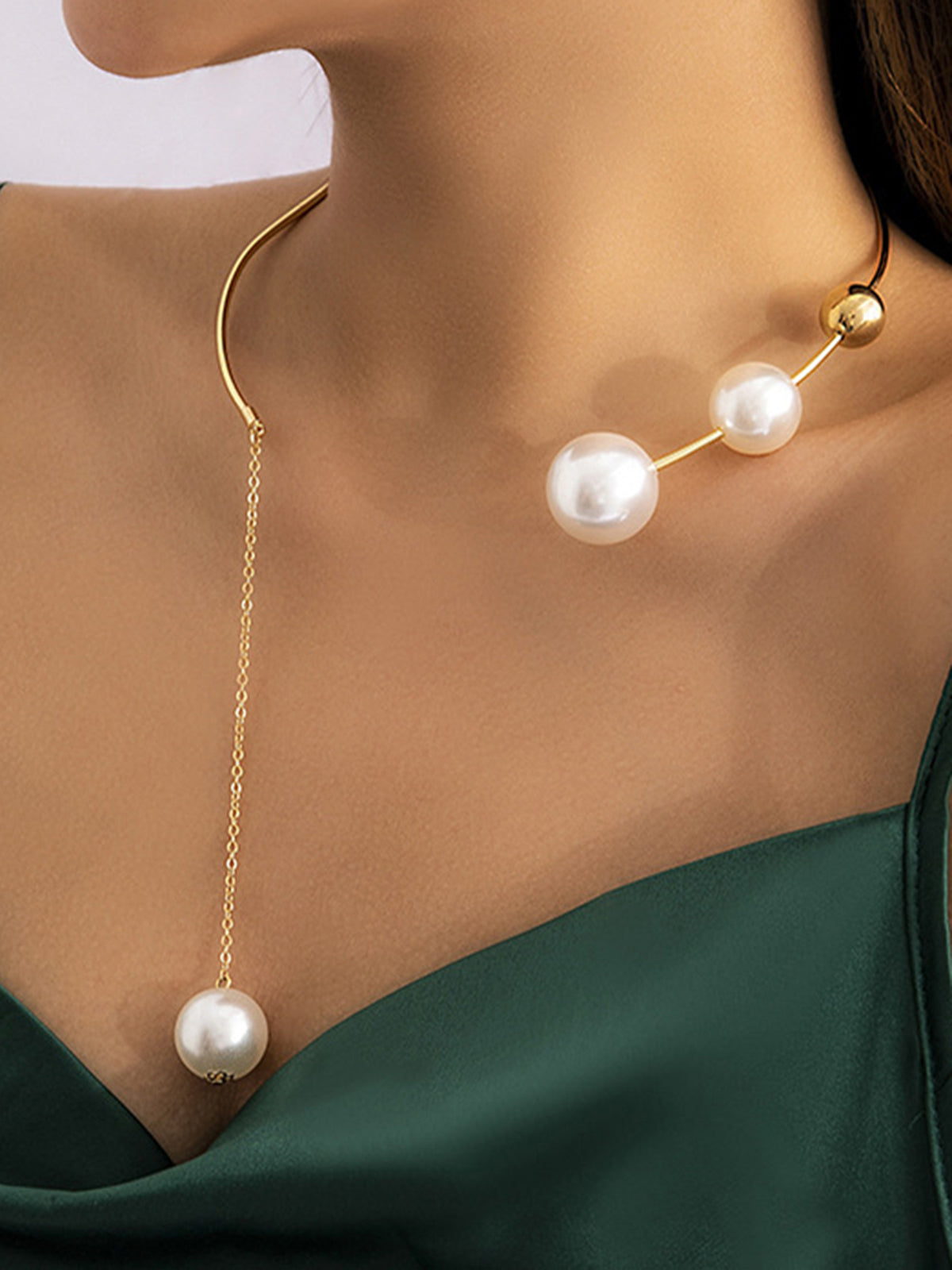 Imitation Pearl Choker Pendant Necklace