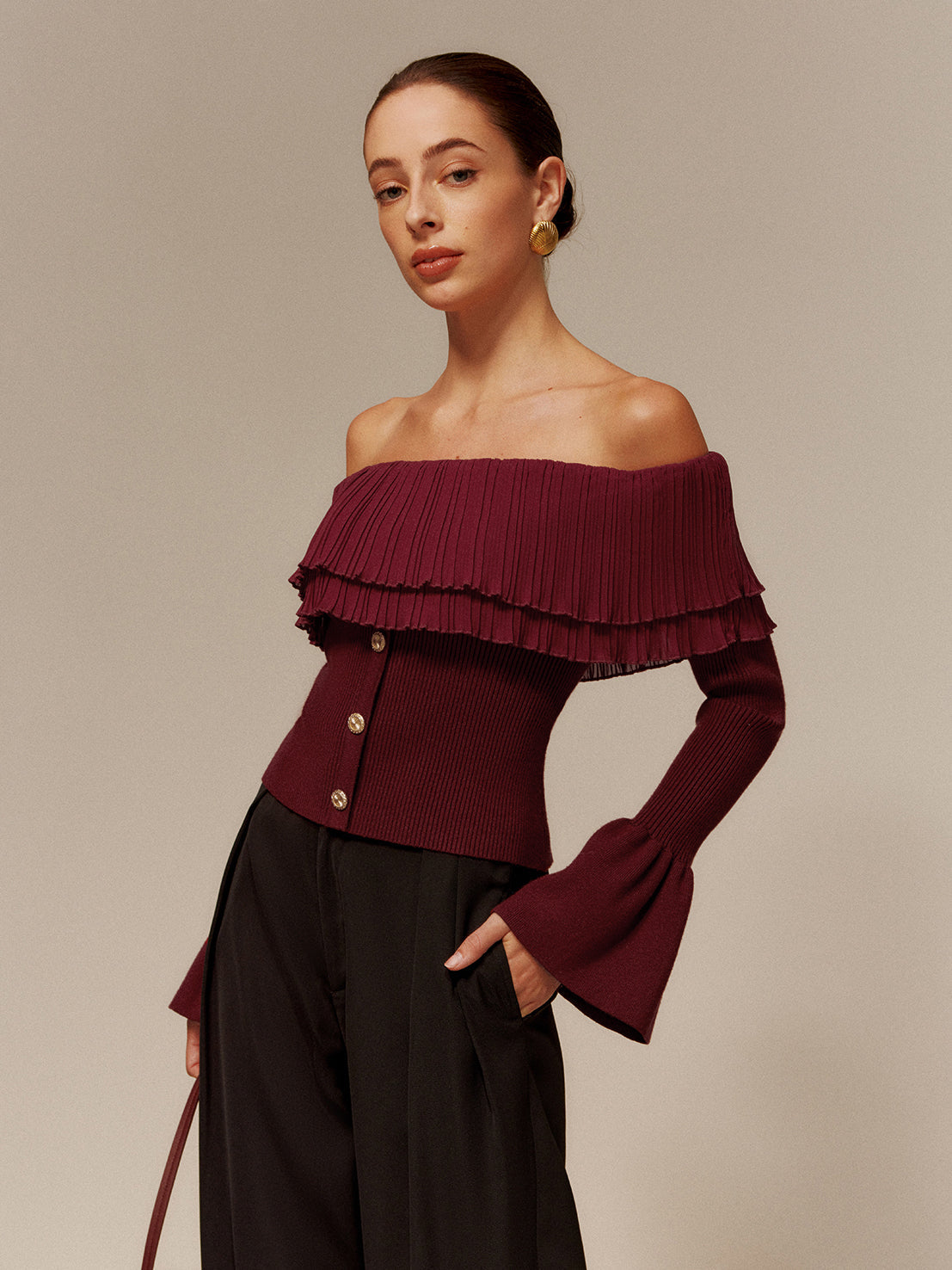 Off-Shoulder Pleated Ruffle Slim Sweater