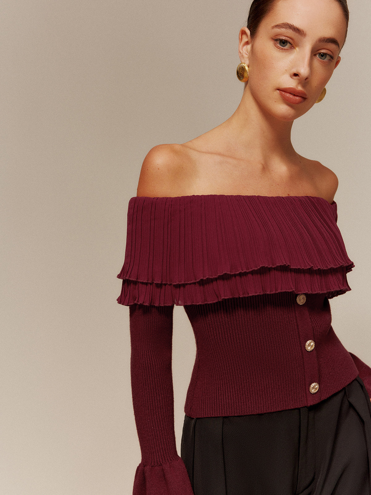 Off-Shoulder Pleated Ruffle Slim Sweater