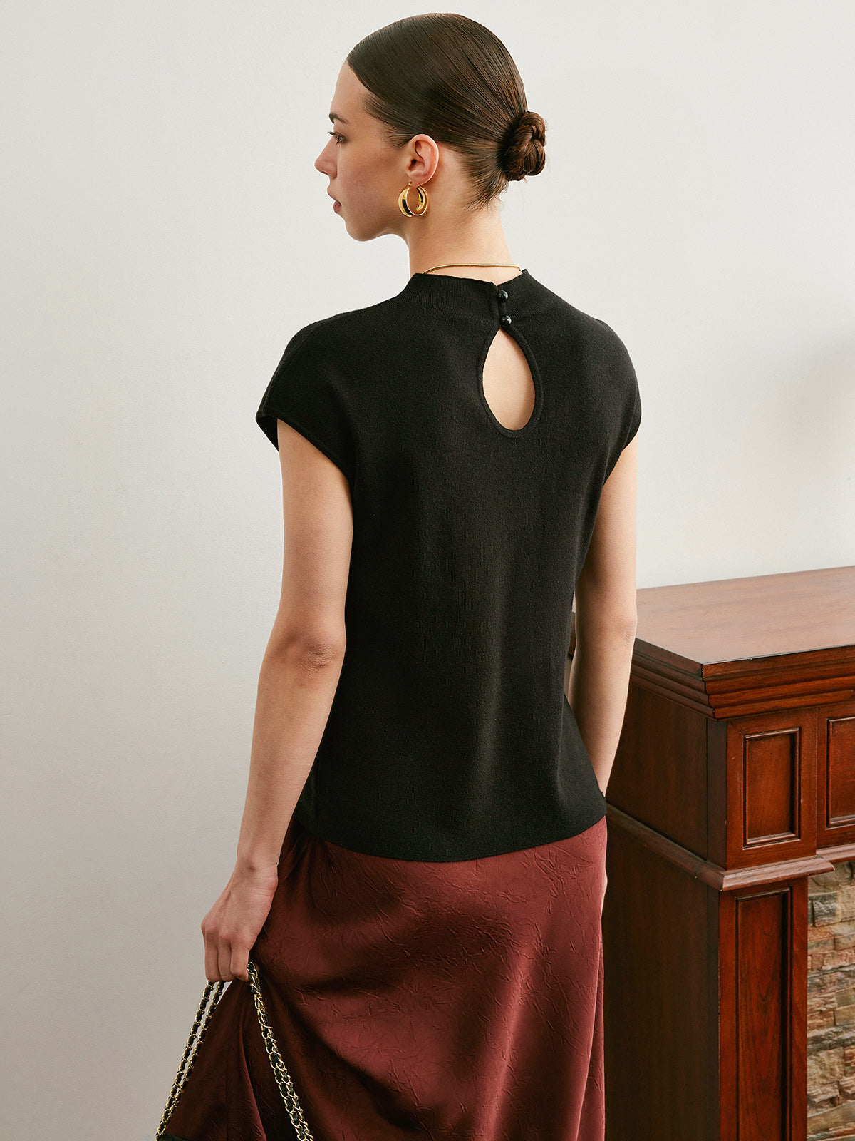 Cap Sleeve Knit Top With Keyhole Back