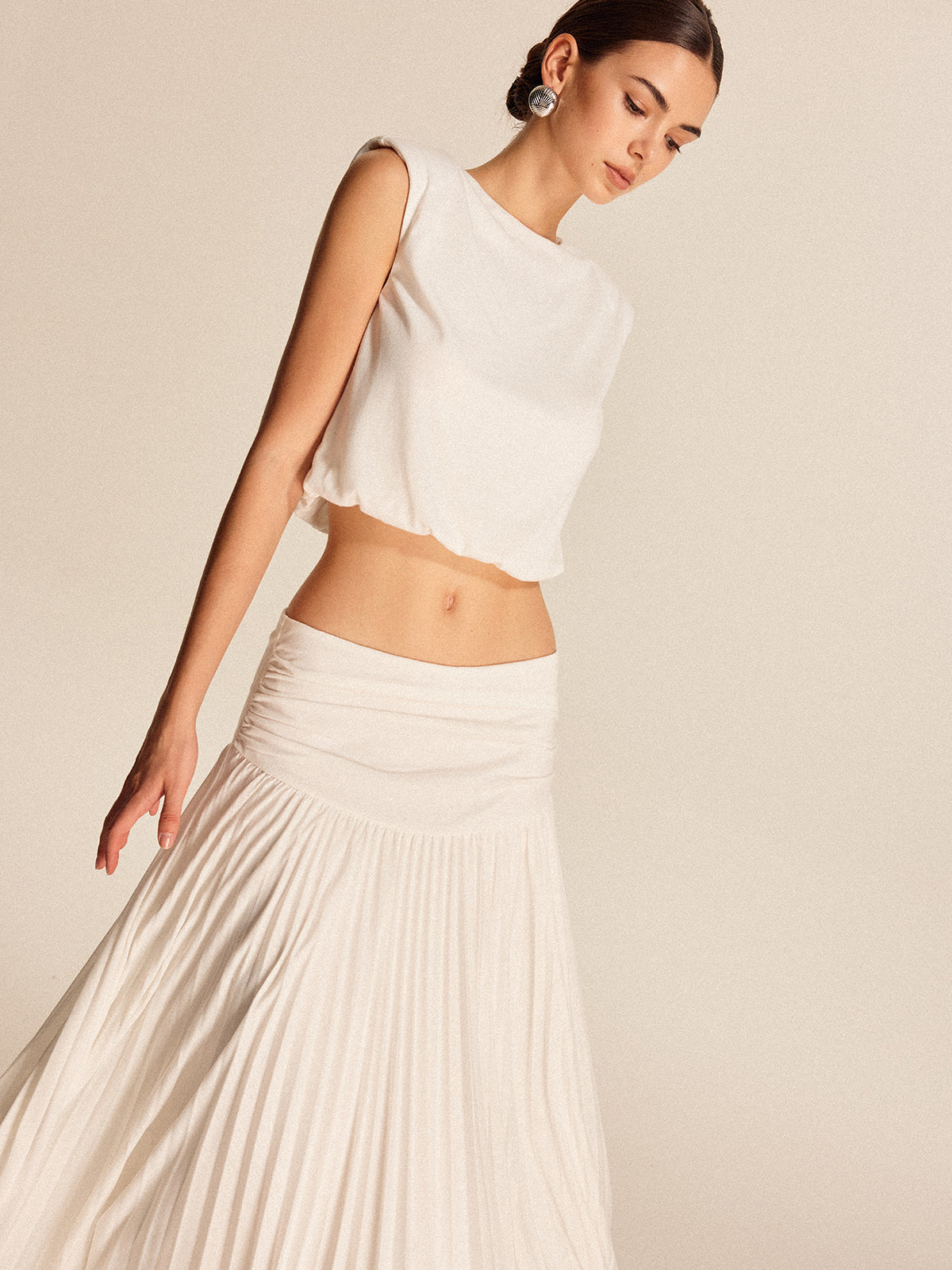 Shoulder-Padded Pleated Skirt Set