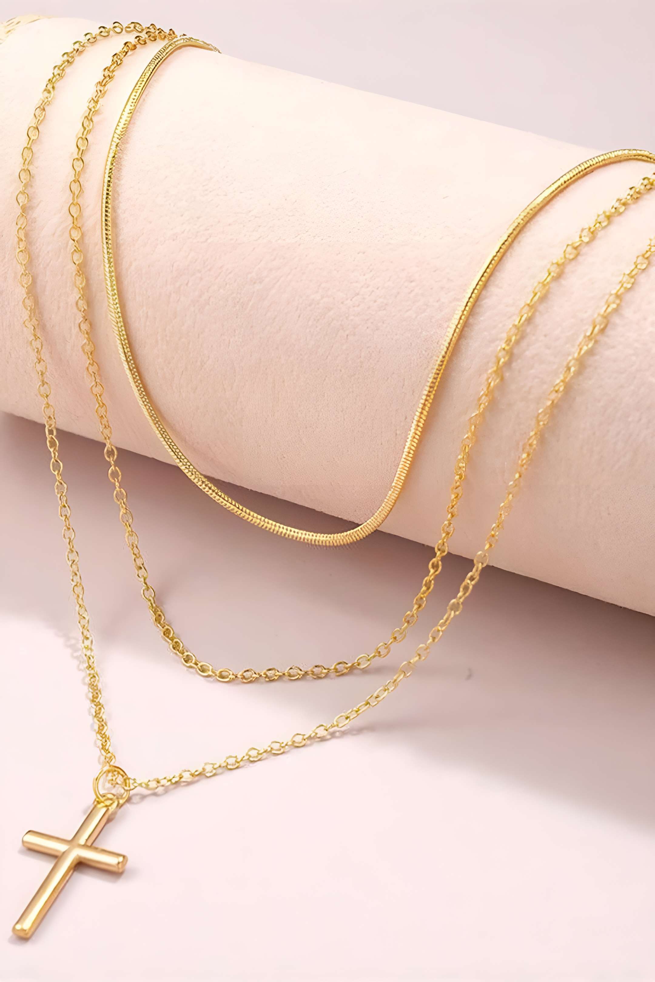 Layered Pendant Lock Chain Necklace