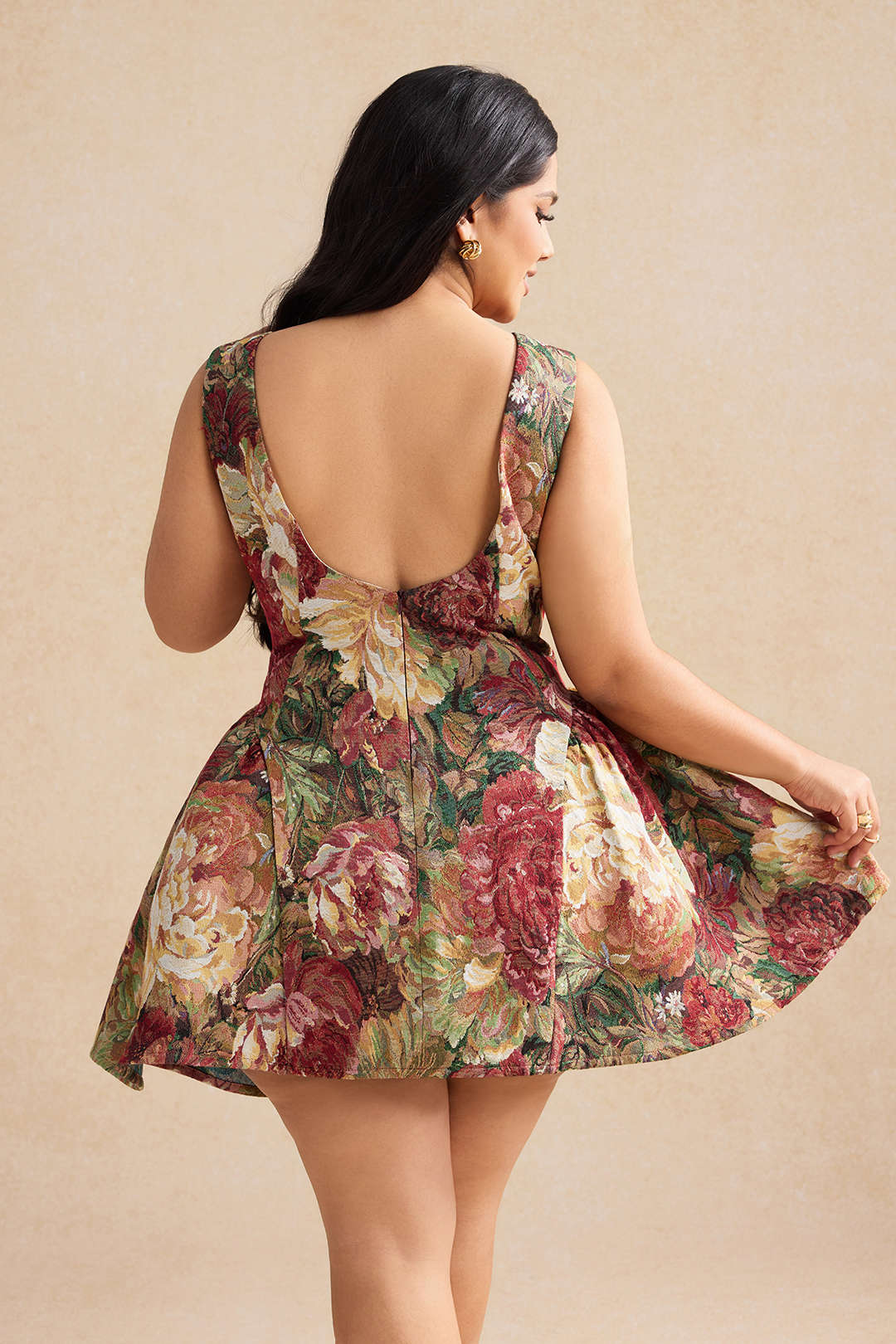 Plus Size Jacquard Backless Sleeveless Mini Dress